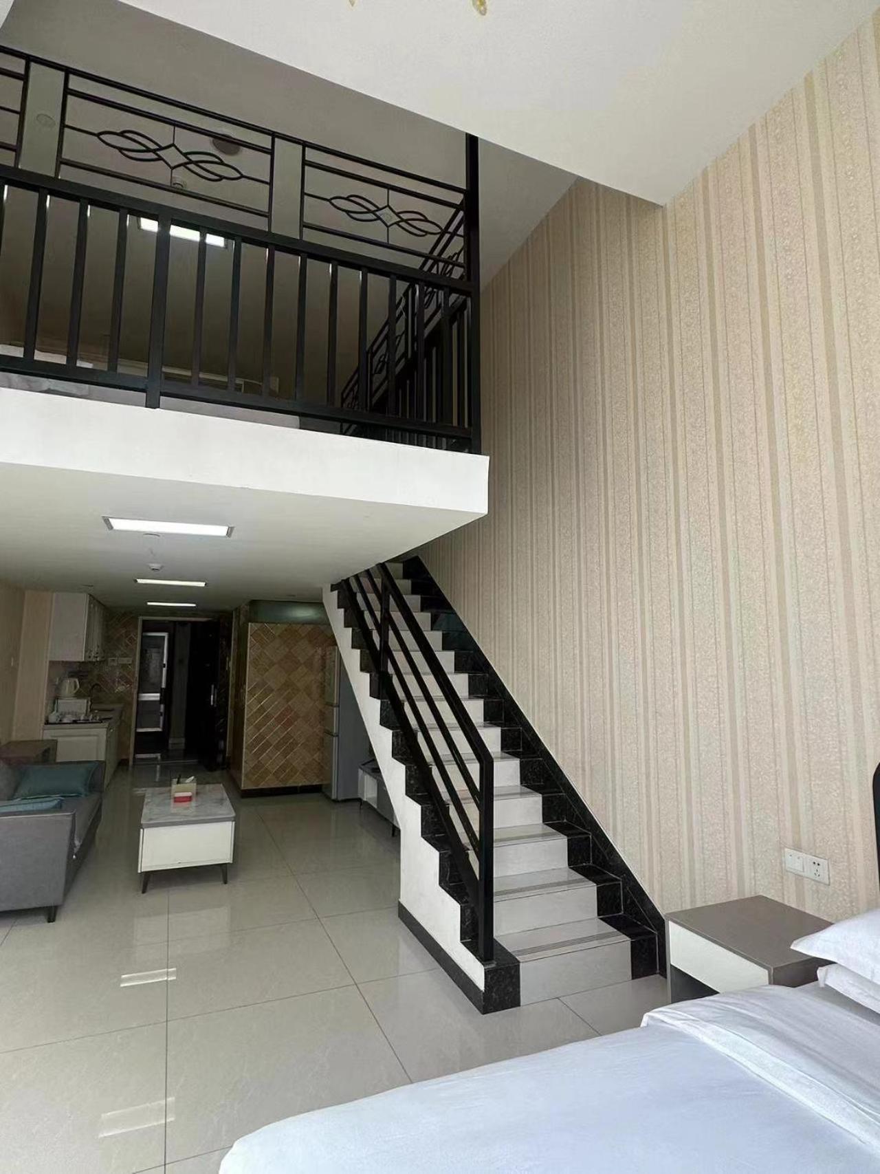 Yo Yo Apartment Zheng Jia Dong Fang Branch Guangzhou Eksteriør billede