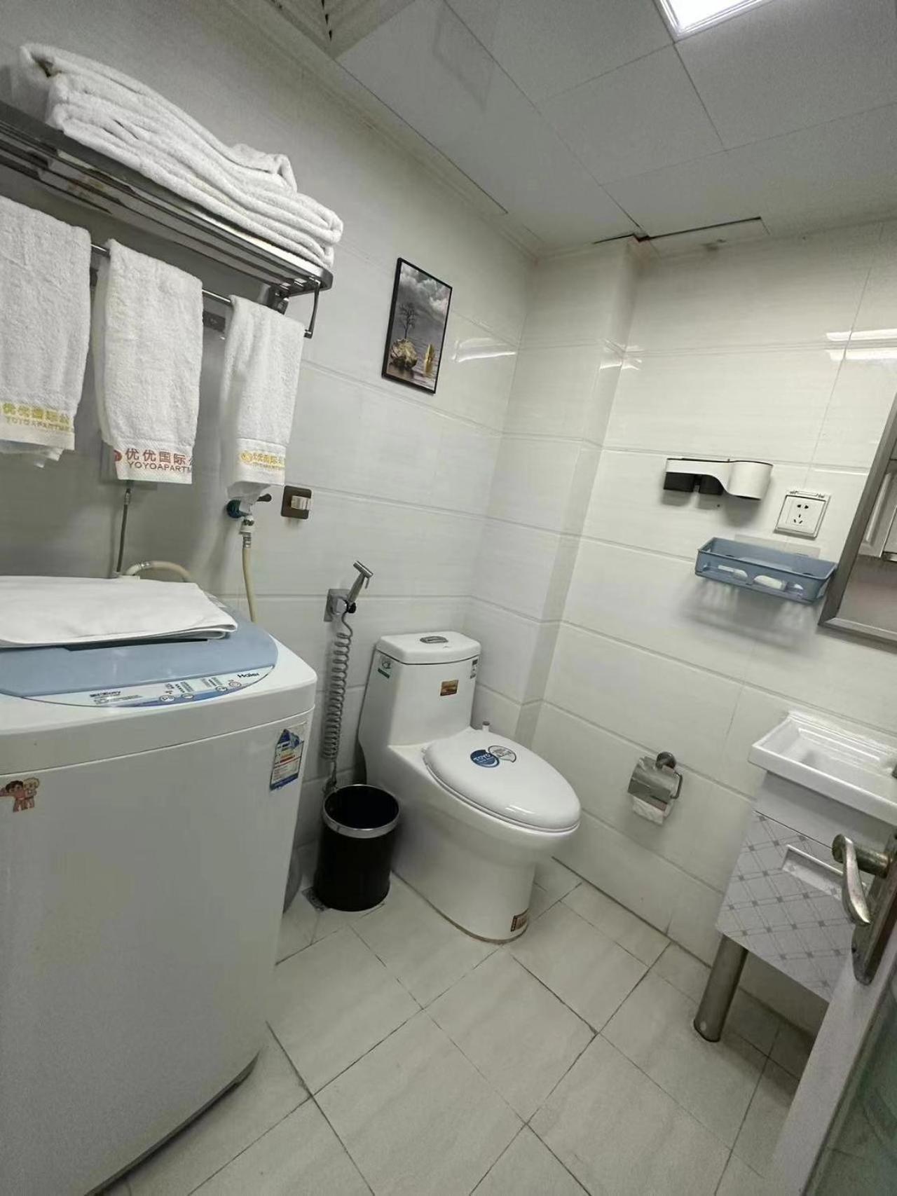 Yo Yo Apartment Zheng Jia Dong Fang Branch Guangzhou Eksteriør billede